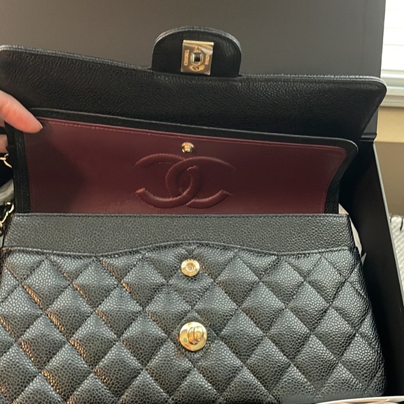 Brand New Chanel medium classic - Picture 4 of 7